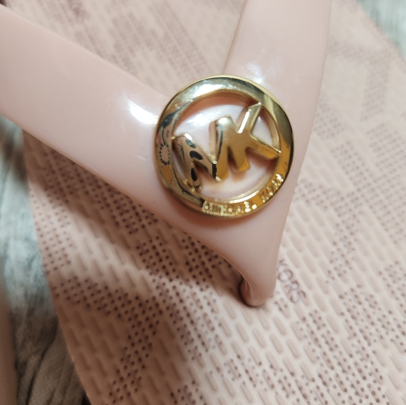 Michael Kors sandals NWOT - Picture 3 of 7